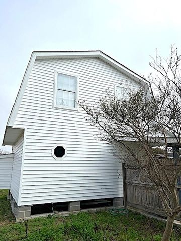 369 Buchanan St, Larose, LA 70373