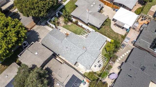 3030 Roxanne Avenue, Long Beach, CA 90808