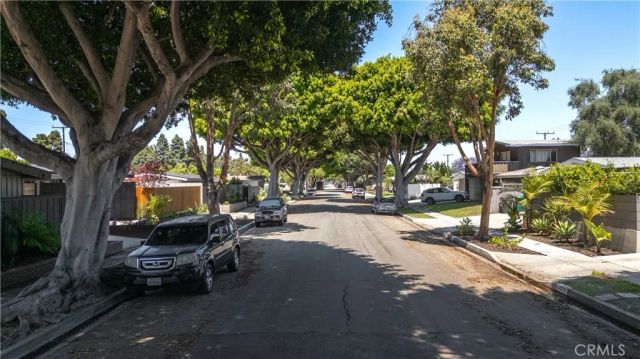 3030 Roxanne Avenue, Long Beach, CA 90808
