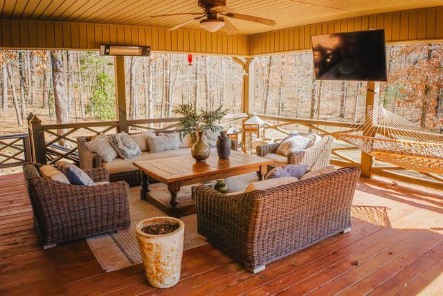 391 Crestwood Drive, Monticello, AR 71655