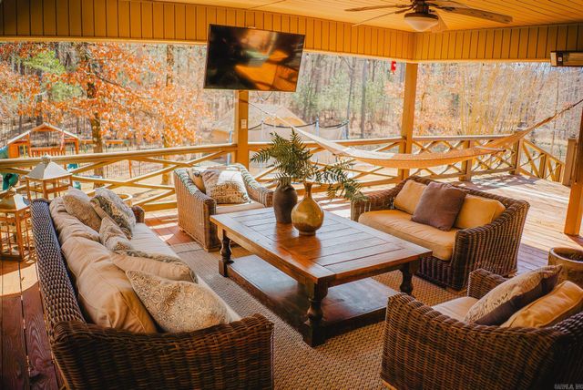 391 Crestwood Drive, Monticello, AR 71655