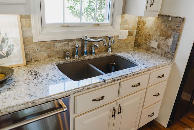 391 Crestwood Drive, Monticello, AR 71655