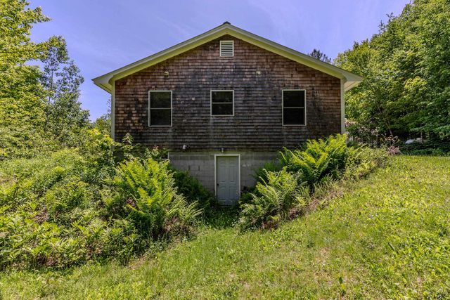 494 West River Road, Londonderry, VT 05155