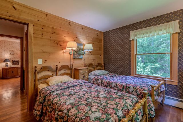 494 West River Road, Londonderry, VT 05155