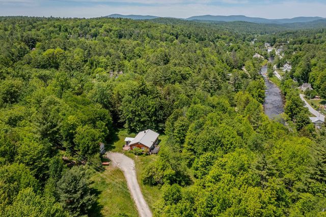 494 West River Road, Londonderry, VT 05155