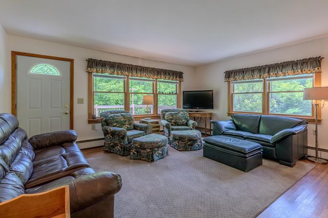 494 West River Road, Londonderry, VT 05155