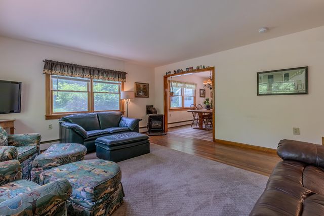 494 West River Road, Londonderry, VT 05155