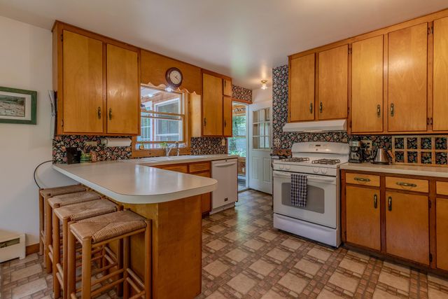 494 West River Road, Londonderry, VT 05155
