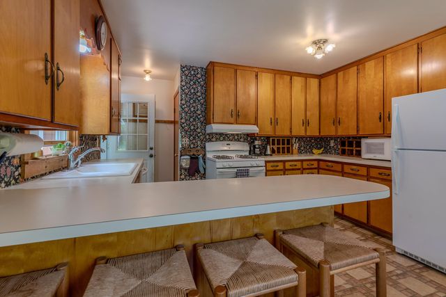 494 West River Road, Londonderry, VT 05155