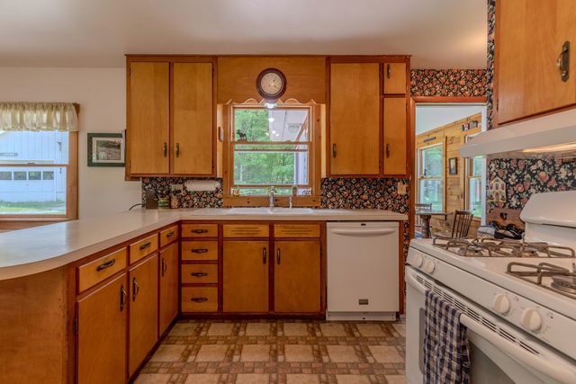 494 West River Road, Londonderry, VT 05155