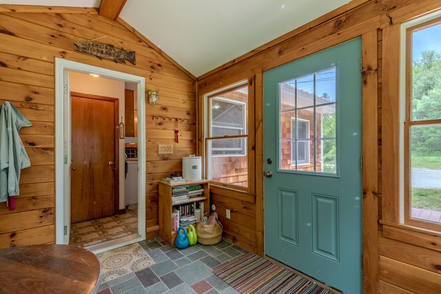 494 West River Road, Londonderry, VT 05155