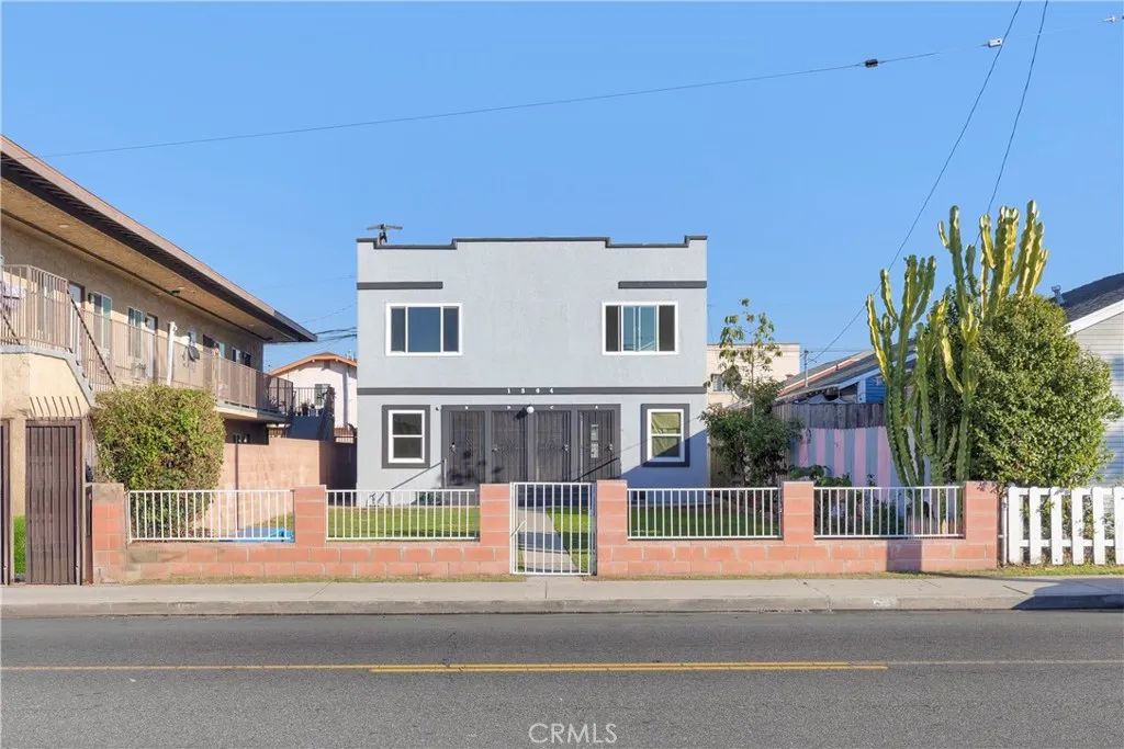 1364 Cherry, Long Beach, CA 90813