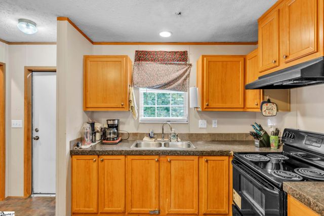 115 Lyle Drive, Taylors, SC 29687