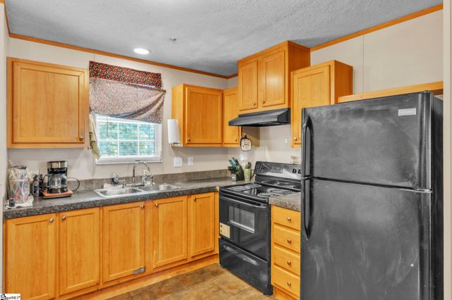 115 Lyle Drive, Taylors, SC 29687
