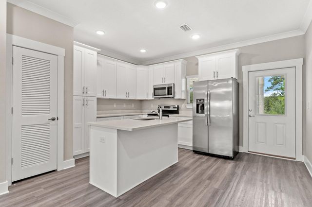 289 N Sand Palm Road Vista Unit, Freeport, FL 32439