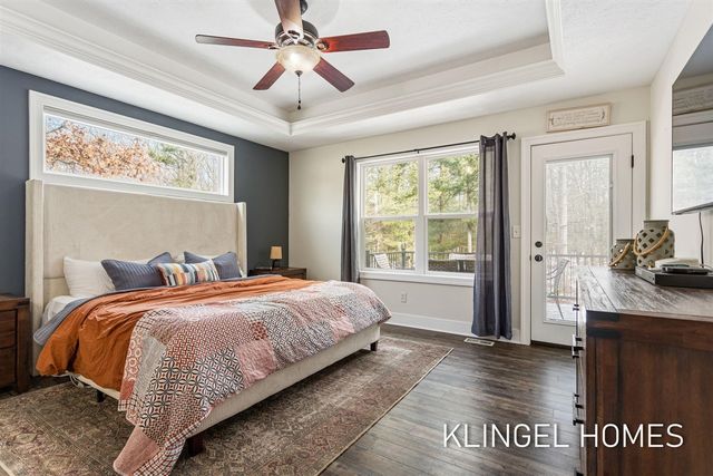 16831 Watersedge Drive, Grand Haven, MI 49417