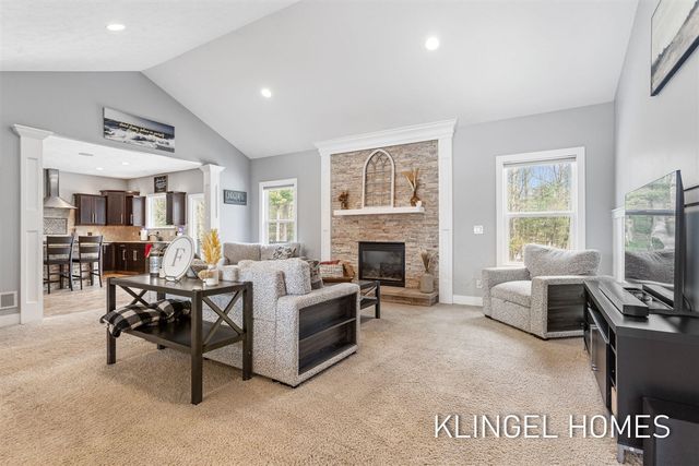 16831 Watersedge Drive, Grand Haven, MI 49417