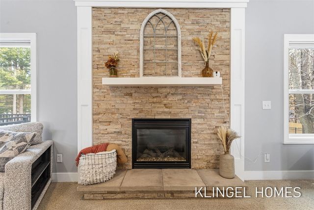 16831 Watersedge Drive, Grand Haven, MI 49417