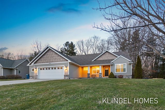 16831 Watersedge Drive, Grand Haven, MI 49417