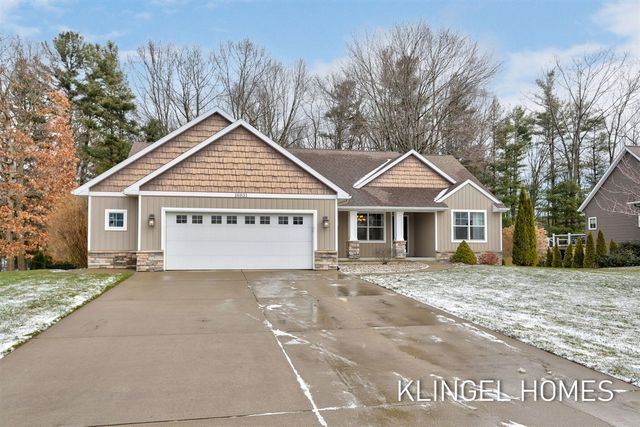 16831 Watersedge Drive, Grand Haven, MI 49417