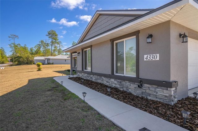 4330 W DRAKE LANE, Dunnellon, FL 34433