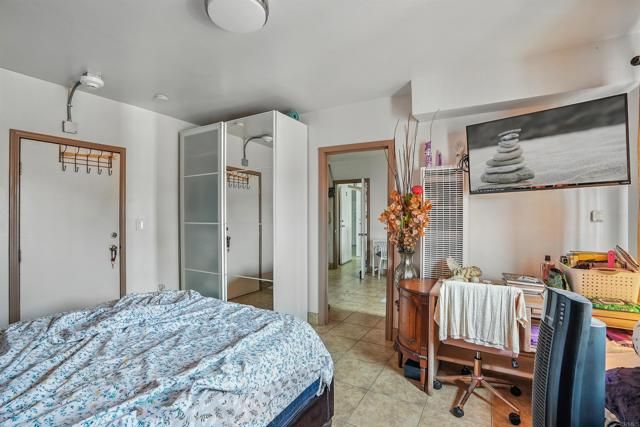 2711 Imperial Avenue, San Diego, CA 92102