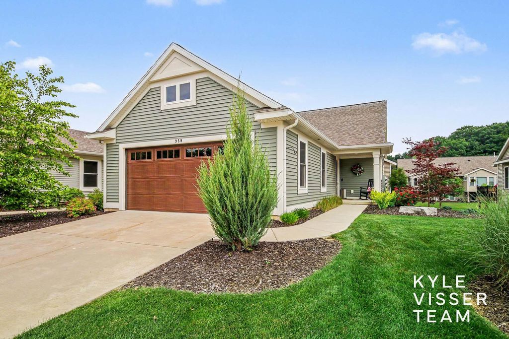 959 Harper Woods Drive SW, Byron Center, MI 49315