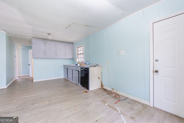 174 Brown St, Heflin, AL 36264