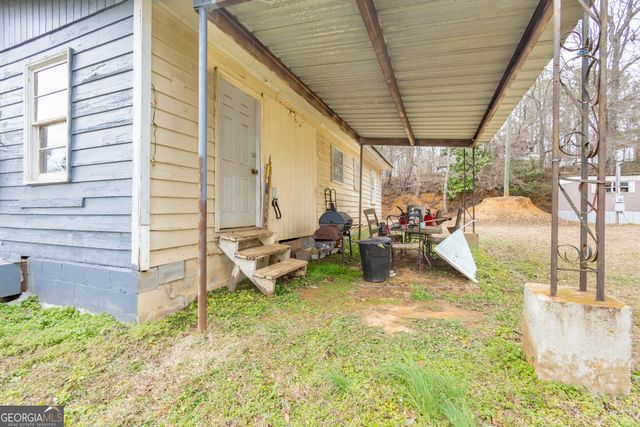 174 Brown St, Heflin, AL 36264