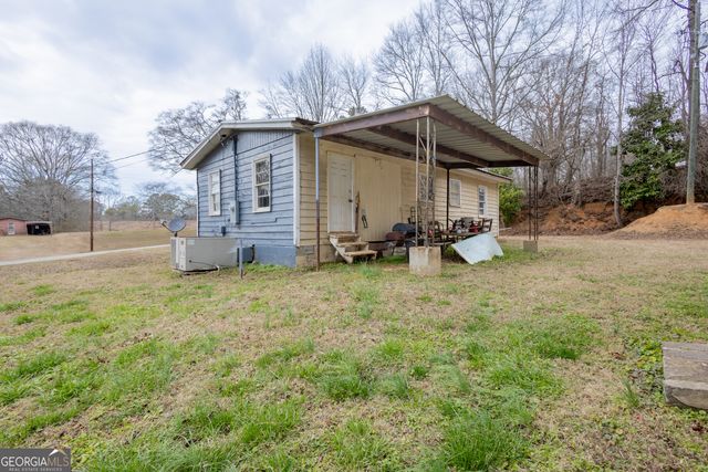174 Brown St, Heflin, AL 36264