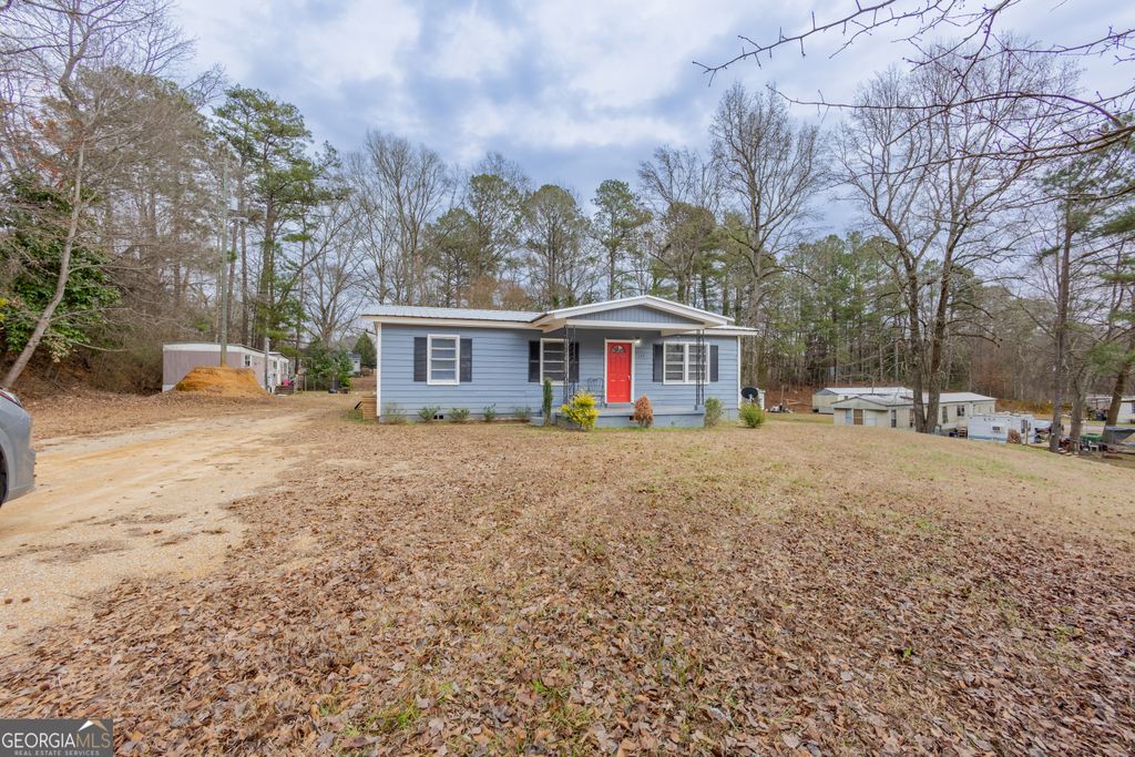 174 Brown St, Heflin, AL 36264