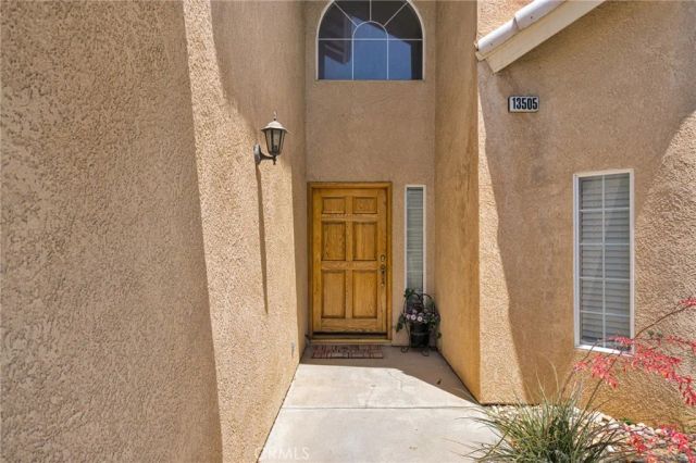 13505 Stoneridge Dr, Victorville, CA 92395