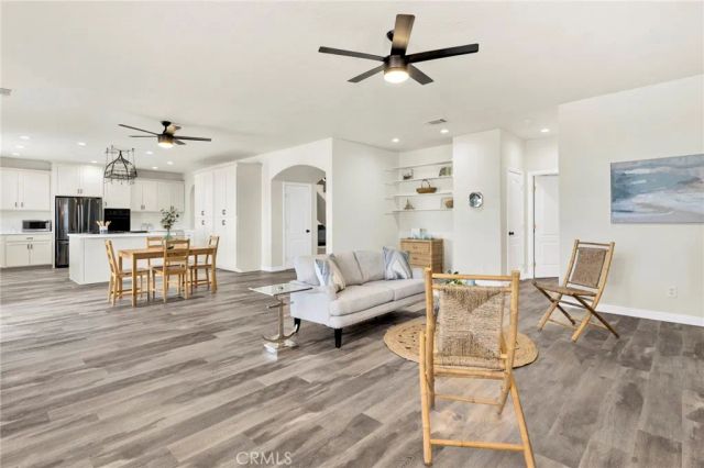 13505 Stoneridge Dr, Victorville, CA 92395