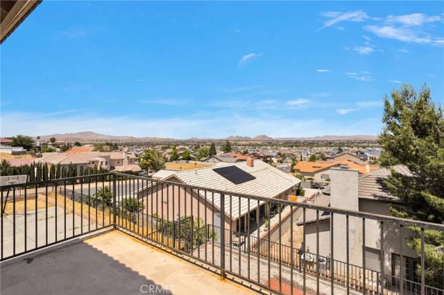 13505 Stoneridge Dr, Victorville, CA 92395