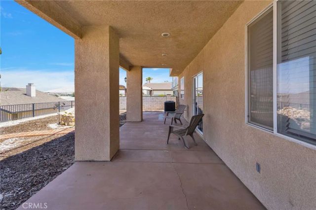 13505 Stoneridge Dr, Victorville, CA 92395