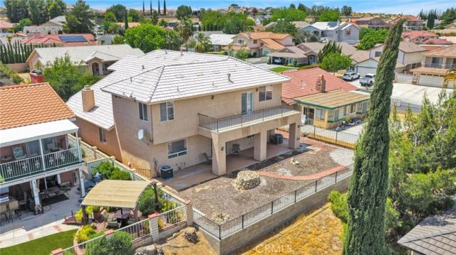 13505 Stoneridge Dr, Victorville, CA 92395