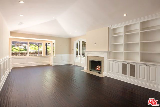9507 Heather Road, Los Angeles, CA 90210