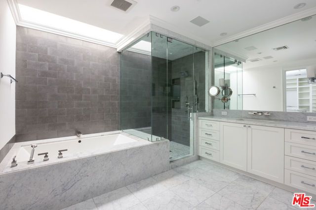 9507 Heather Road, Los Angeles, CA 90210