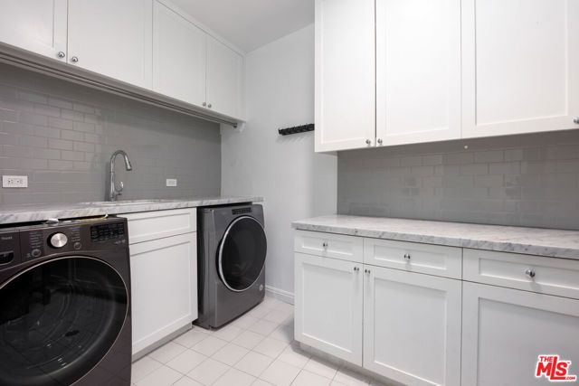 9507 Heather Road, Los Angeles, CA 90210