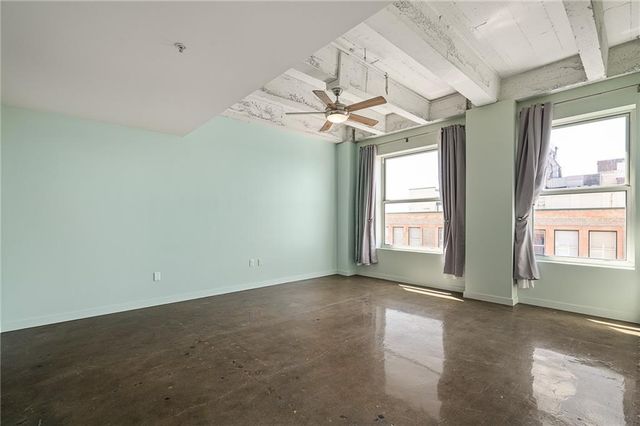 21 W 10th Street 11C, Kansas City, MO 64105