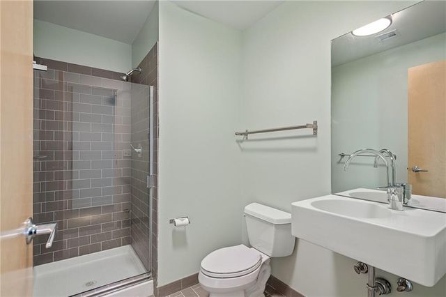 21 W 10th Street 11C, Kansas City, MO 64105