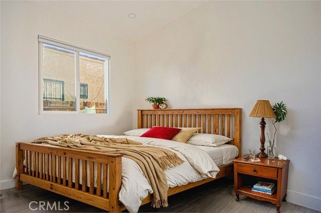 2306 S Cloverdale, Los Angeles, CA 90016