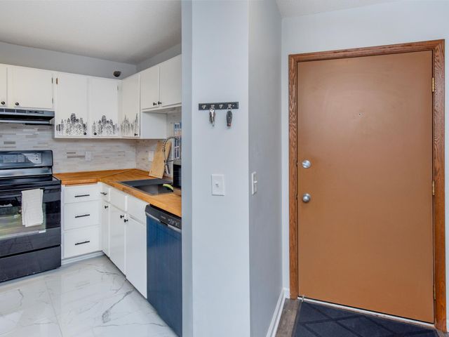 26 10th Street W 709, Saint Paul, MN 55102