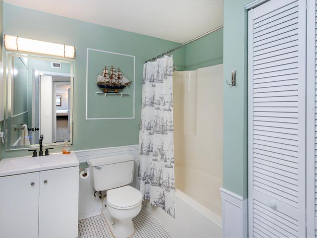 26 10th Street W 709, Saint Paul, MN 55102