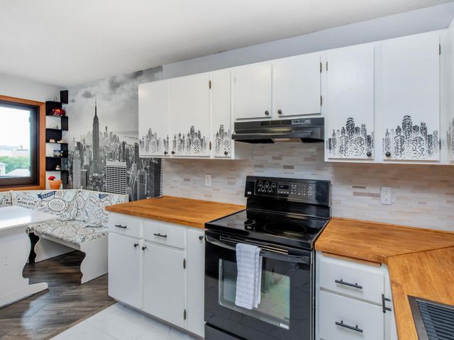 26 10th Street W 709, Saint Paul, MN 55102