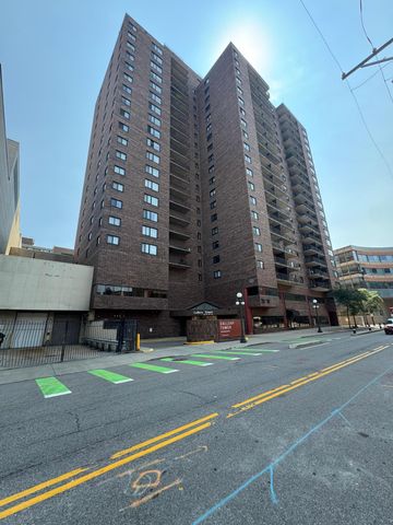 26 10th Street W 709, Saint Paul, MN 55102