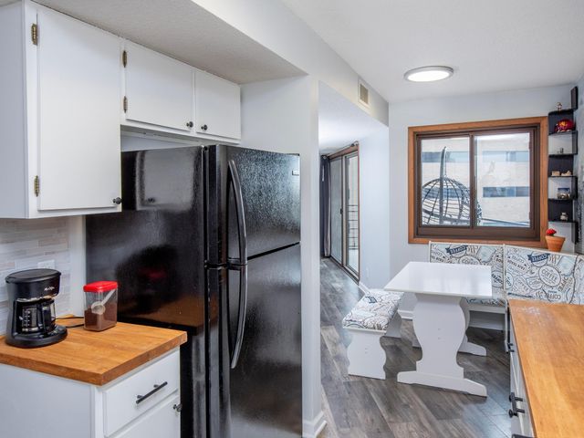 26 10th Street W 709, Saint Paul, MN 55102