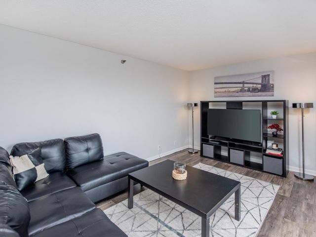 26 10th Street W 709, Saint Paul, MN 55102
