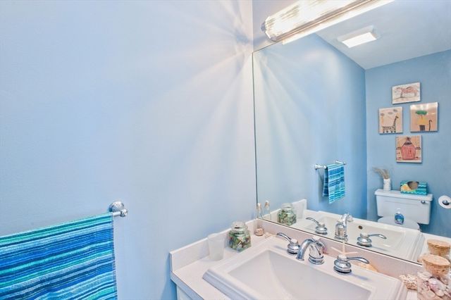 175 Beach Ave 3, Hull, MA 02045