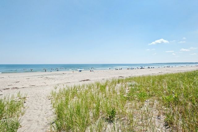 175 Beach Ave 3, Hull, MA 02045